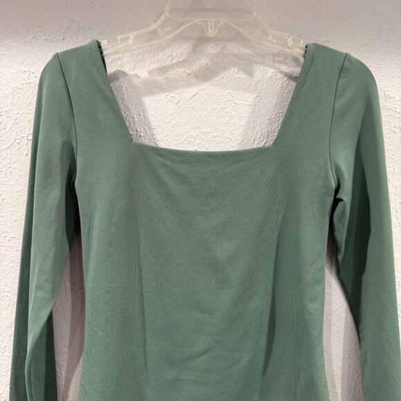 Babaton Aritzia Original Contour Squareneck Bodysuit Dusky Green Thong Size Med - Picture 6 of 15